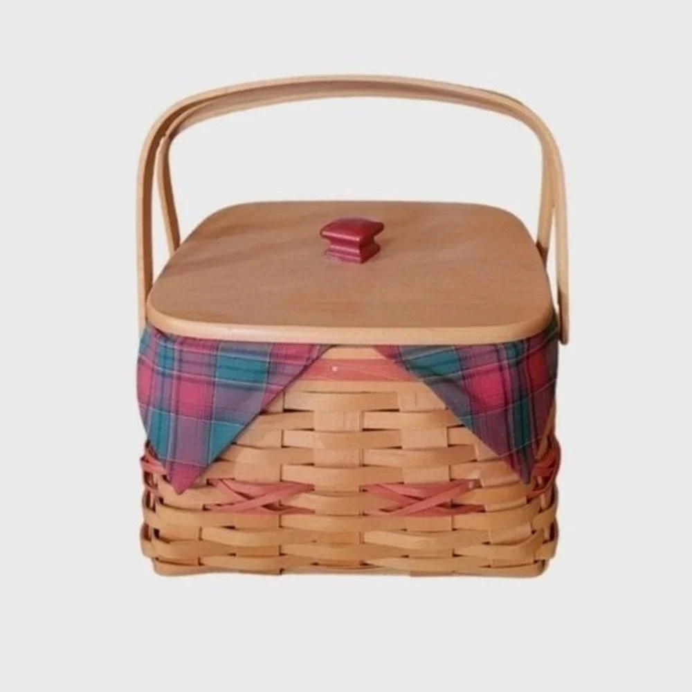2000 Longaberger Christmas Collection Deck the‎ Halls Basket
